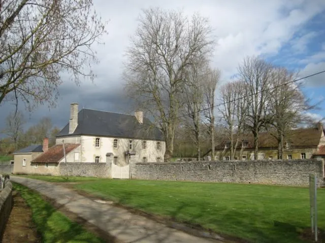 Image qui illustre: Abbaye De Varennes