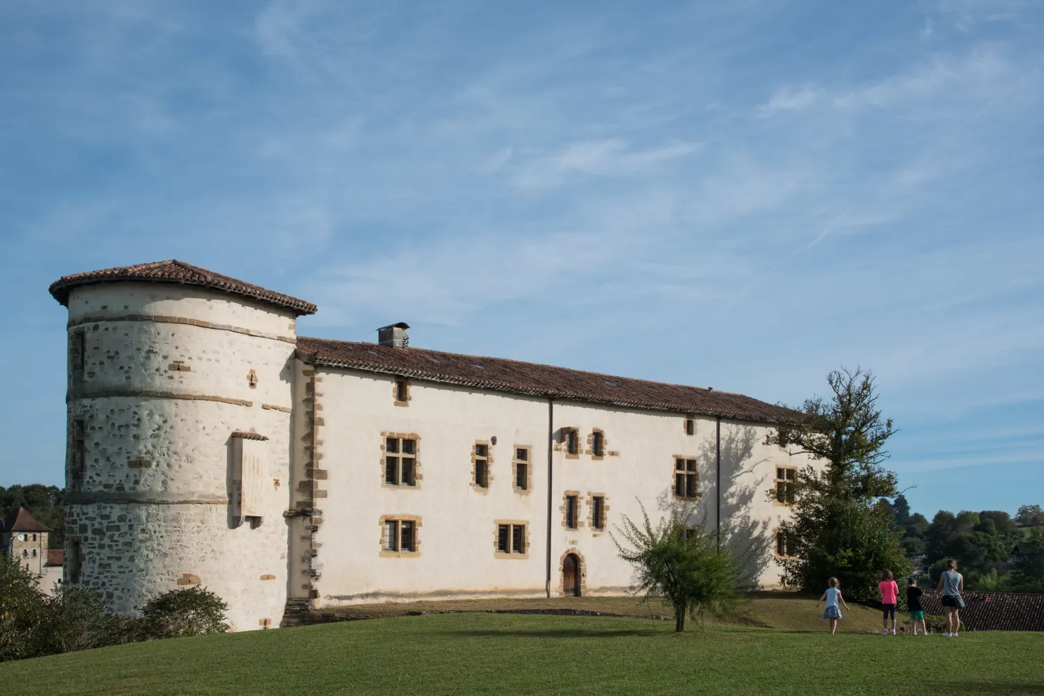 Image qui illustre: Château Des Barons D'ezpeleta à Espelette - 0