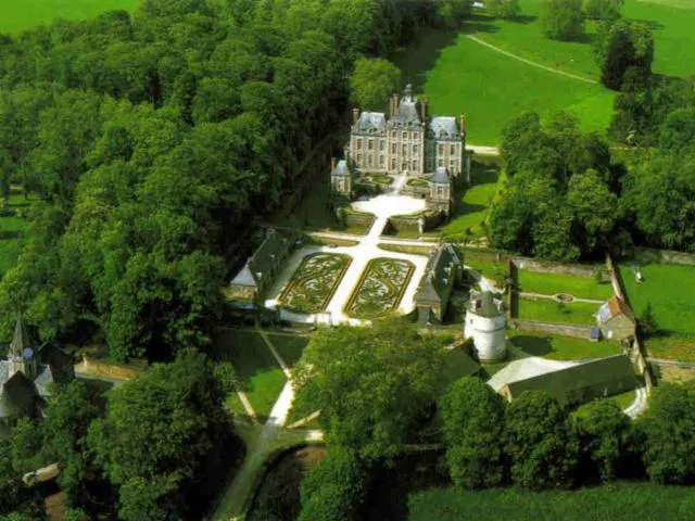 Image qui illustre: Parc Du Château De Balleroy