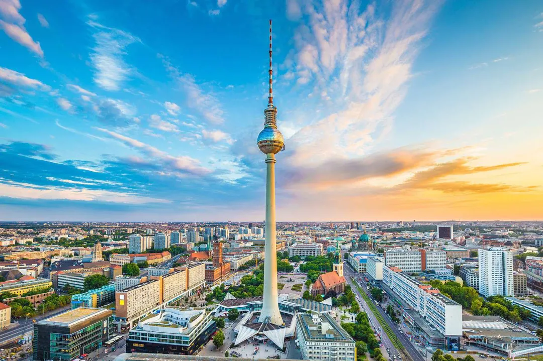 Image qui illustre: Fernsehturm de Berlin (Tour TV)
