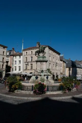 Image qui illustre: Place Saint-epvre