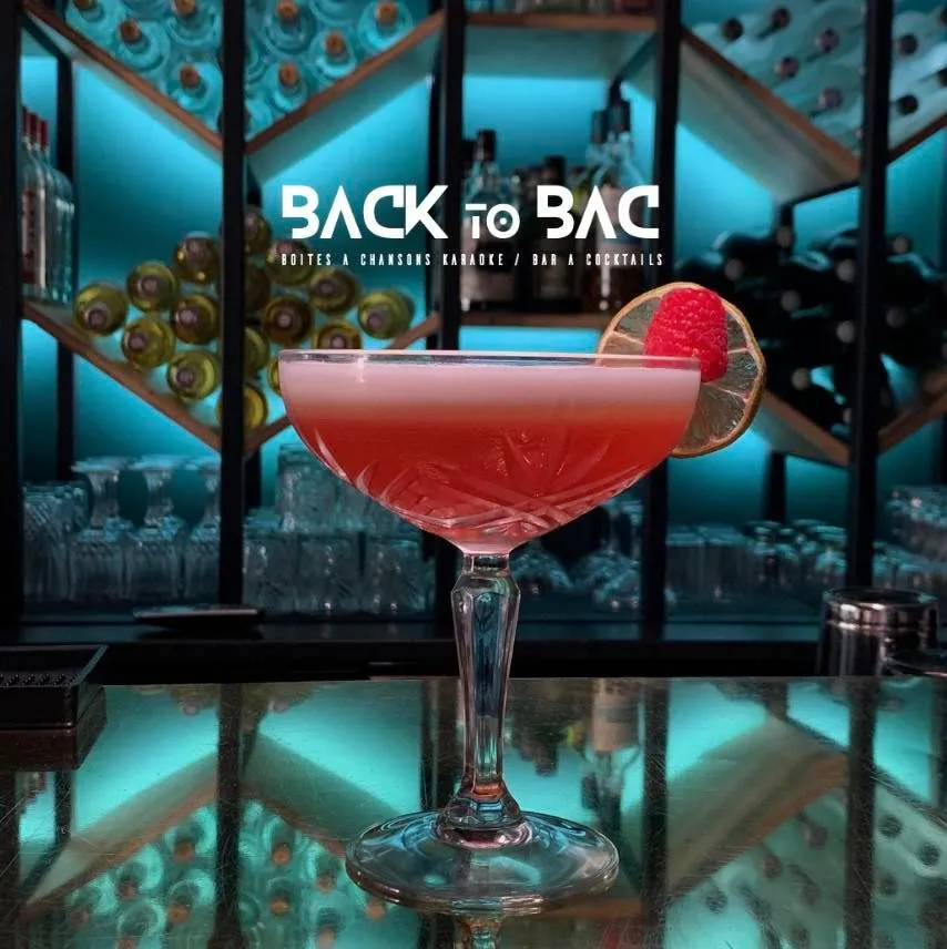Image qui illustre: Back to Bac : Bar Karaoké à Marseille - 1