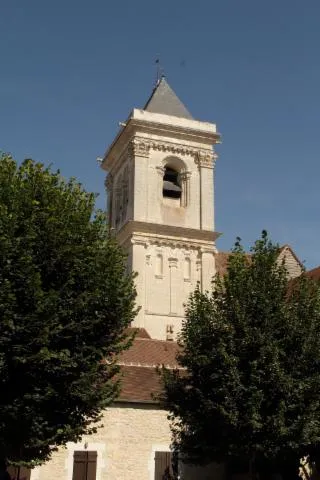 Image qui illustre: Eglise de Saint-Pierre et Saint-Paul de Cravant