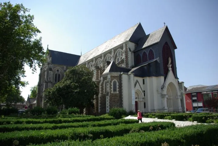 Image qui illustre: Eglise De Saint-nazaire