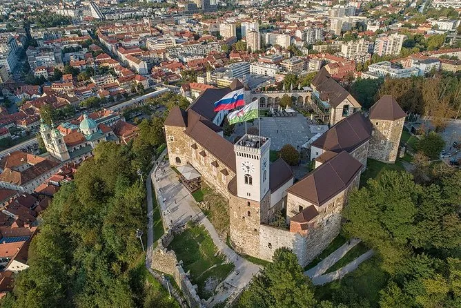 Image qui illustre: Château de Ljubljana à  - 0