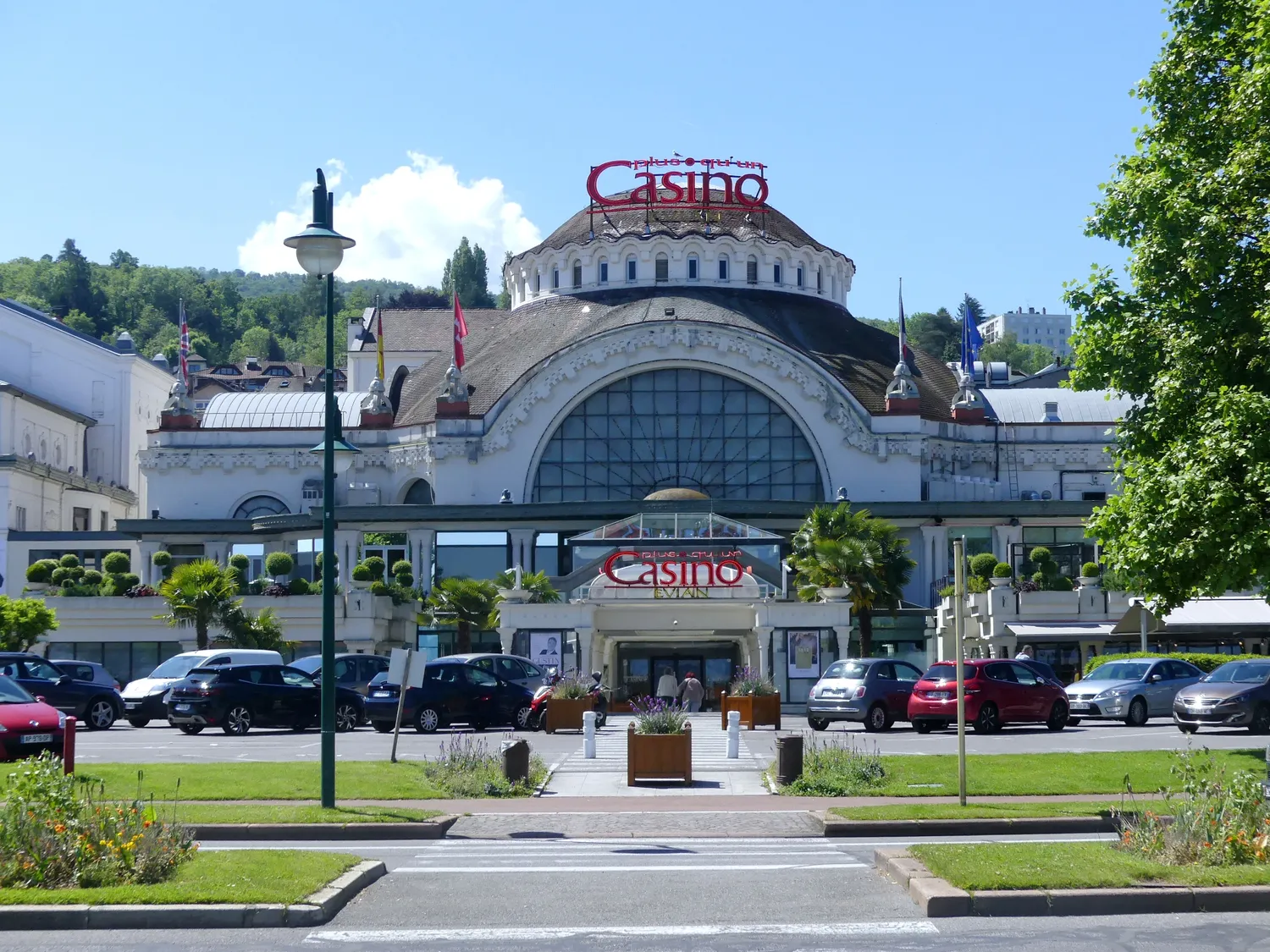 Image qui illustre: Casino d'Evian à Évian-les-Bains - 1