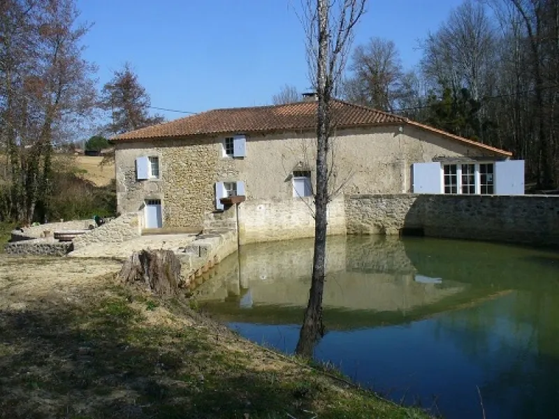 Image qui illustre: Le Moulin de Pinquet à Saint-Félix-de-Foncaude - 1