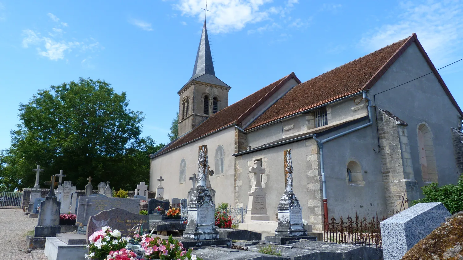 Image qui illustre: Église Saint Andoche à Diancey - 0