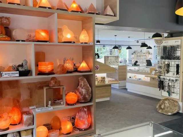 Image qui illustre: Pierres Du Monde