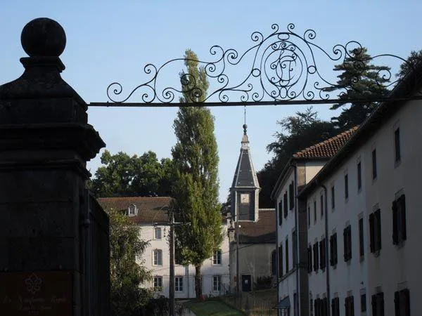 Image qui illustre: Domaine De La Manufacture Royale à La Vôge-les-Bains - 1