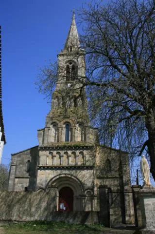 Image qui illustre: Église Sainte-Marie de Cissac-Médoc
