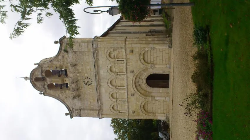 Image qui illustre: Église Saint-Seurin de Galgon