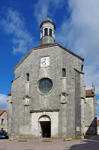 Image qui illustre: Église paroissiale Saint-Genest