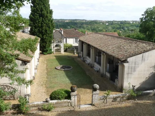 Image qui illustre: Société Archéologique et Historique de la Charente