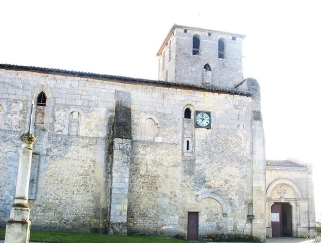 Image qui illustre: Église Saint-Martin de Fronsac