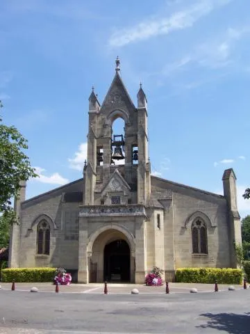 Image qui illustre: Eglise de Saint-Symphorien