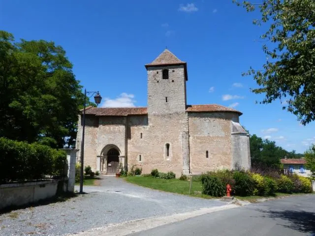 Image qui illustre: Eglise romane de Bourg-du-Bost