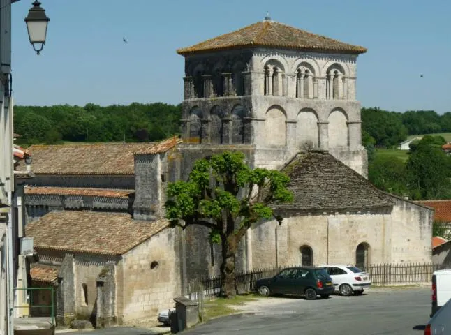 Image qui illustre: Eglise Saint-Cybard