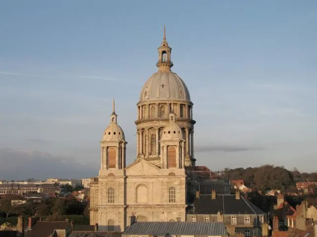 Image qui illustre: Basilique Notre-dame De Boulogne