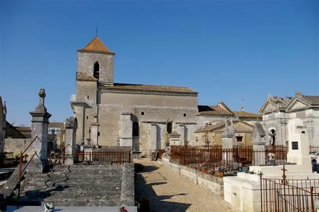 Image qui illustre: Église Saint-Jean d'Asques