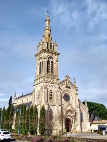 Image qui illustre: Eglise Saint-André du Teich
