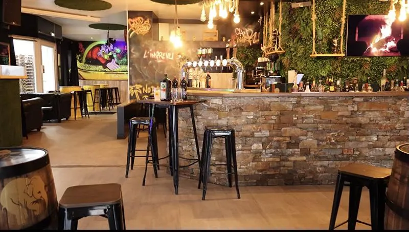 Image qui illustre: L'imprévu