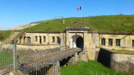 Image qui illustre: Fort D'uxegney