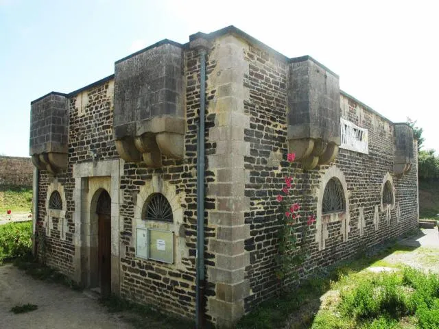 Image qui illustre: Fort De Villes