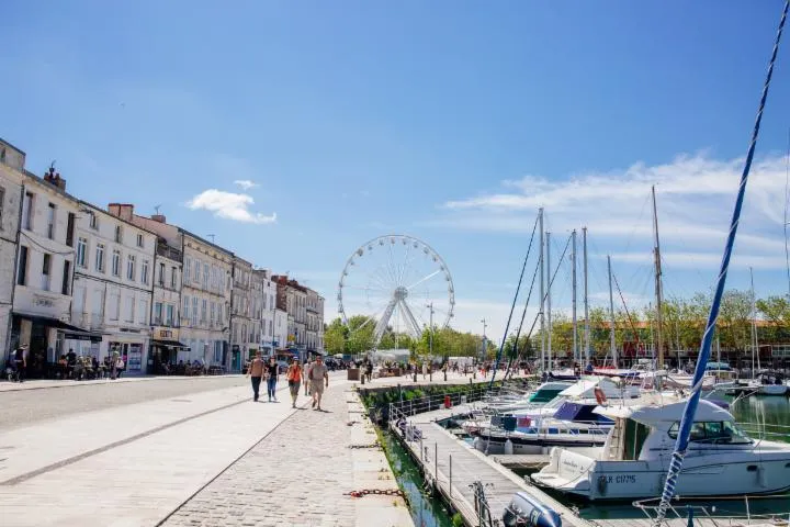 Image qui illustre: Le Vieux Port de La Rochelle