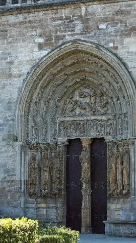 Image qui illustre: Basilique cathédrale de Saint-Denis