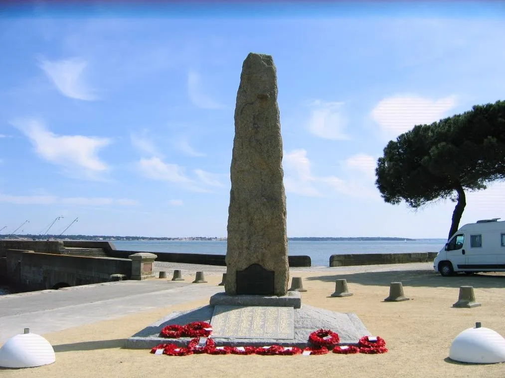 Image qui illustre: Le Monument Commémoratif Du Commando