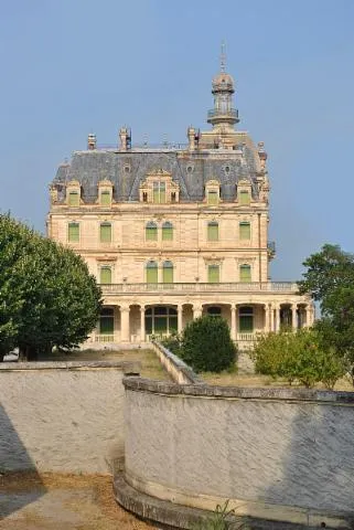Image qui illustre: Château d'Aubiry