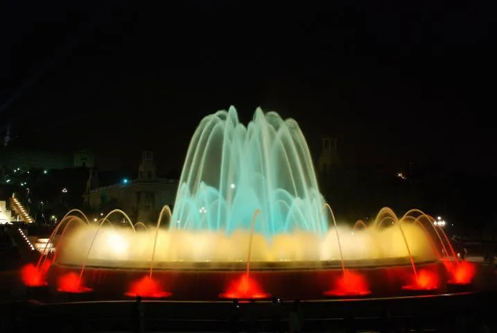 Image qui illustre: Fontaine magique de Montjuïc