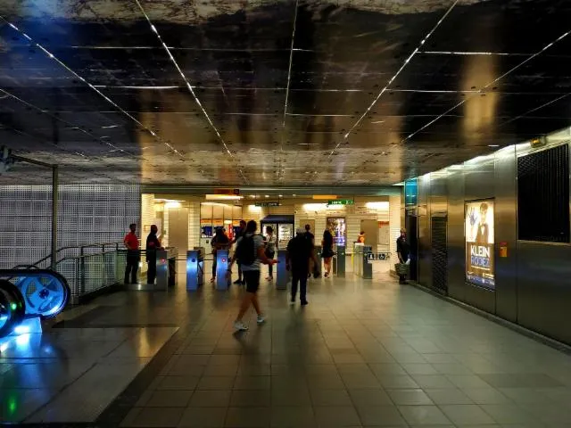 Image qui illustre: La Voie Lactée de la Station de Métro "Carmes"