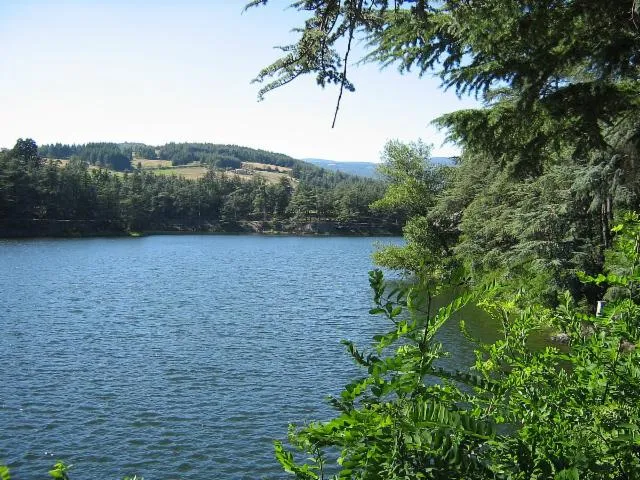 Image qui illustre: Lac du Ternay