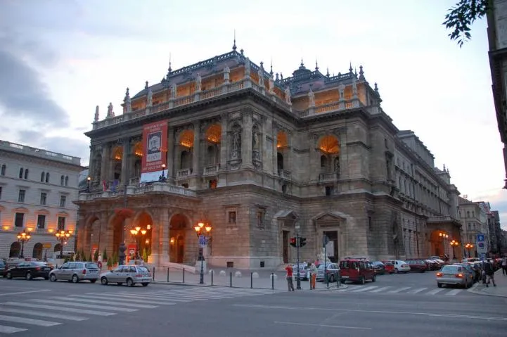 Image qui illustre: Opéra d'État hongrois