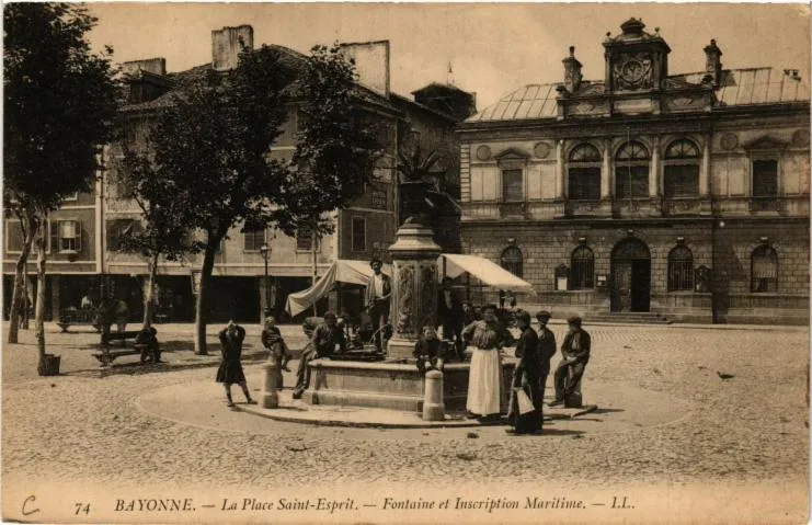 Image qui illustre: Fontaine Saint-Esprit
