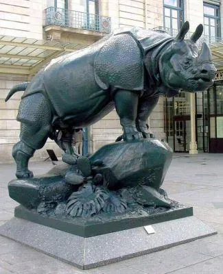 Image qui illustre: Statue Rhinocéros