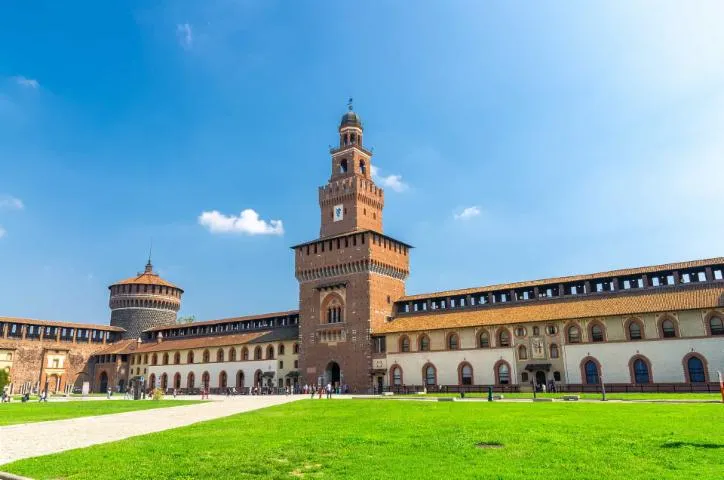 Image qui illustre: Château des Sforza