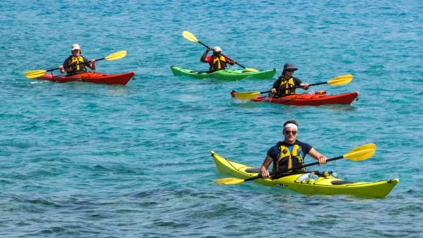Image qui illustre: Excursion en kayak dans les criques de Sète
