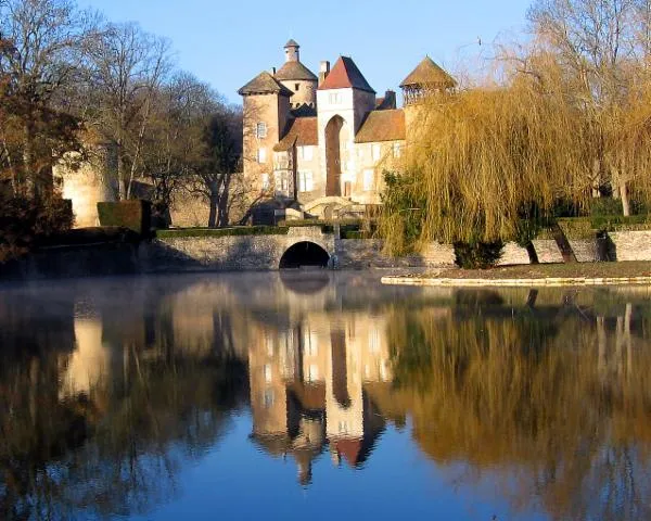 Image qui illustre: Château De Sercy