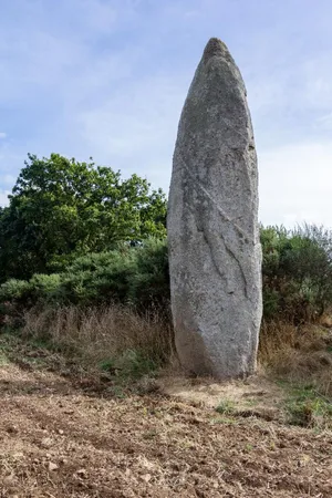 Menhir de la Roche-Longue