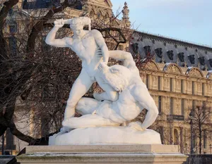 La statue "Thésée combattant le Minotaure"