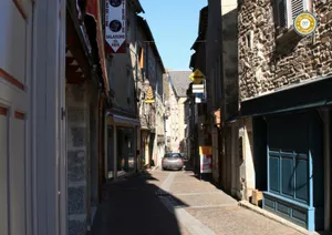 Rue Notre-Dame-D'Août