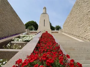 MONUMENT À LA VICTOIRE ET AUX SOLDATS DE VERDUN