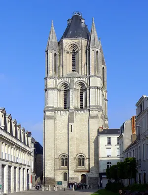La tour Saint-Aubin