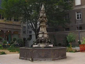 Fontaine de Beaune-Semblançay