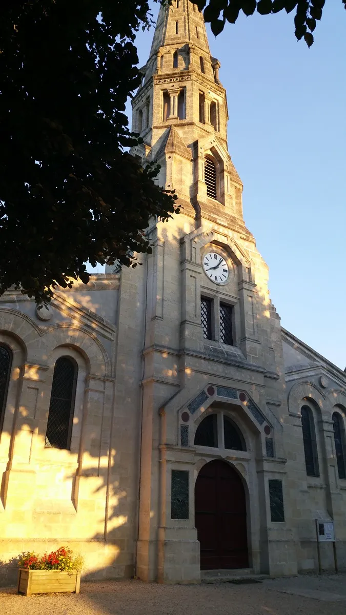 Image qui illustre: Eglise Saint-Pierre-ès-Liens de Sauternes à Sauternes - 1