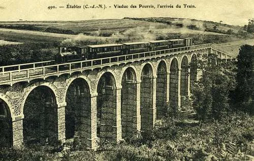 Image qui illustre: Viaduc Des Pourrhis à Binic-Étables-sur-Mer - 0