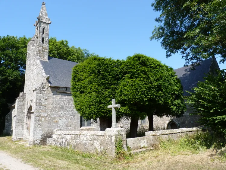 Image qui illustre: Chapelle Saint-Fiacre à Runfao à Ploubezre - 0